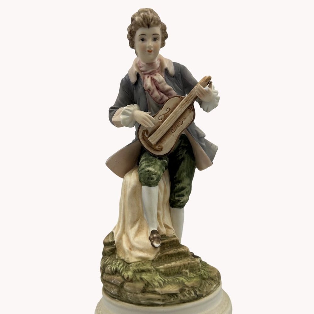 Vintage Lefton China Hand Painted Figurine KW 6414 Musician Lute Guitar Bisque